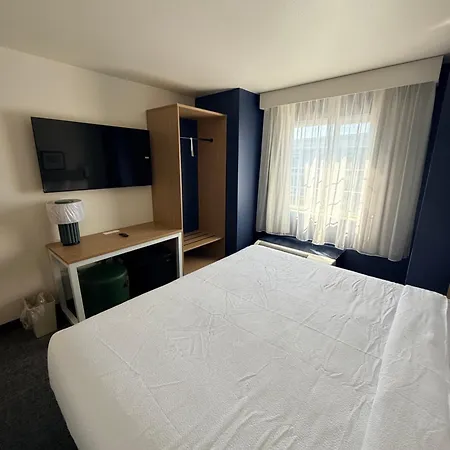 Microtel Inn And Suites Appleton-2