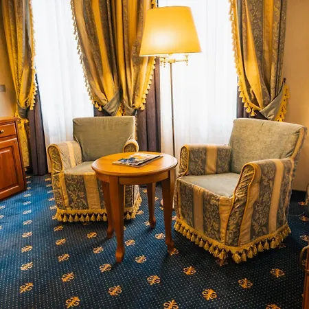 Hotel Italia-3