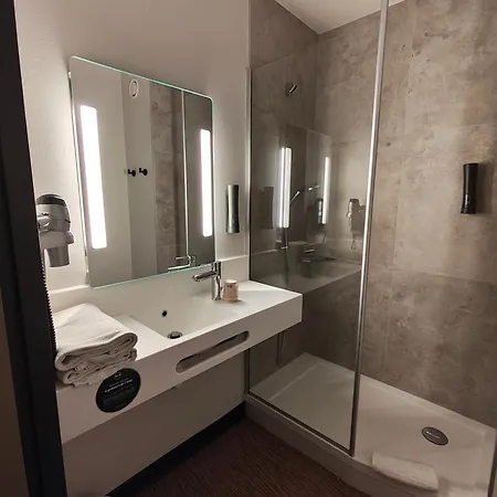 B&B HOTEL Clermont-Ferrand Nord Riom-3