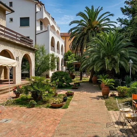 Hotel Villa Furia-3