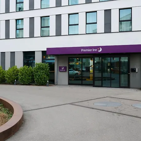 Premier Inn Freiburg City Nord-3