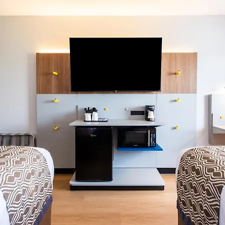 Microtel Inn & Suites By Wyndham London-3
