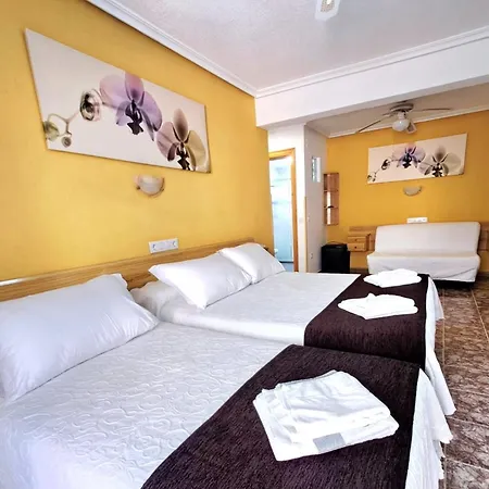 Hotel Alaska-2