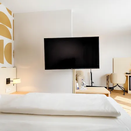 Welcome Hotel Paderborn-3