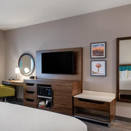 Hampton Inn & Suites Boise-Meridian-2