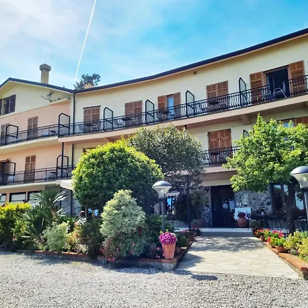 Albergo Suisse Bellevue-3