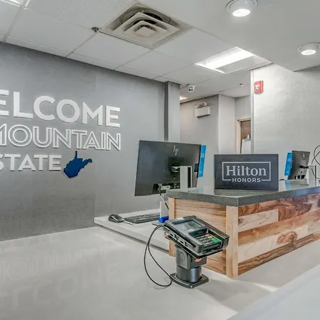 Hampton Inn Morgantown-3