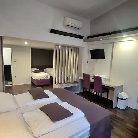Hotel Emonec-2