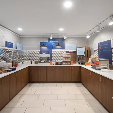 Holiday Inn Express Winston-Salem By Ihg-3