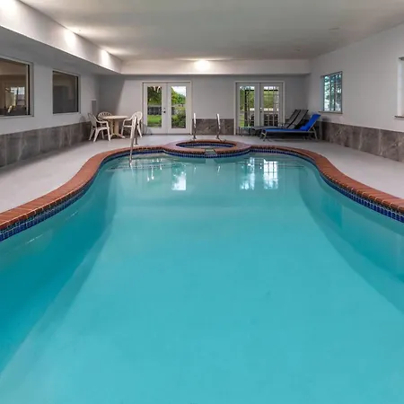 Baymont By Wyndham Texas City-2