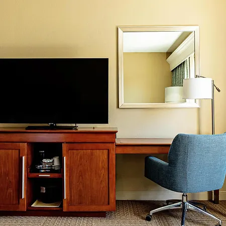 Hampton Inn Charleston-Daniel Island-2