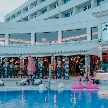 On Hotels Oceanfront Adults Designed-3