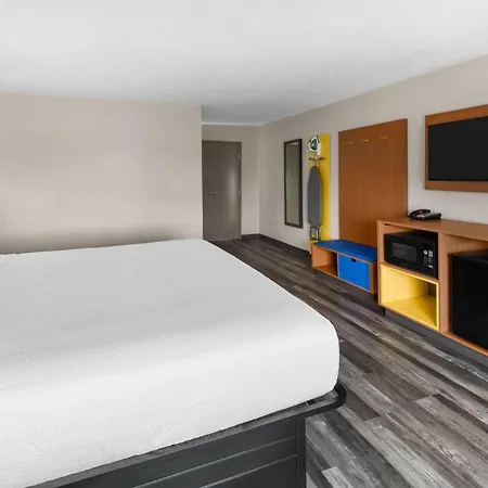 Days Inn By Wyndham Pierre-3