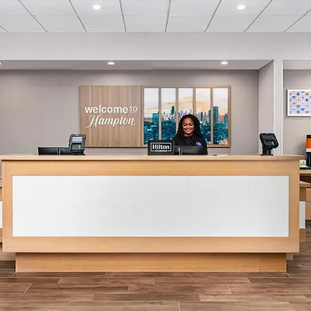 Hampton Inn Chicago North-Loyola Station, Il-3