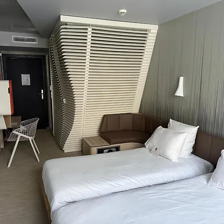 Okko Hotels Paris Porte De Versailles-3