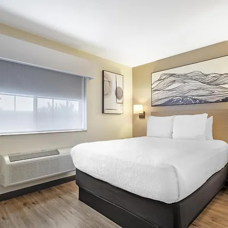 Best Western Plus Meridian-3