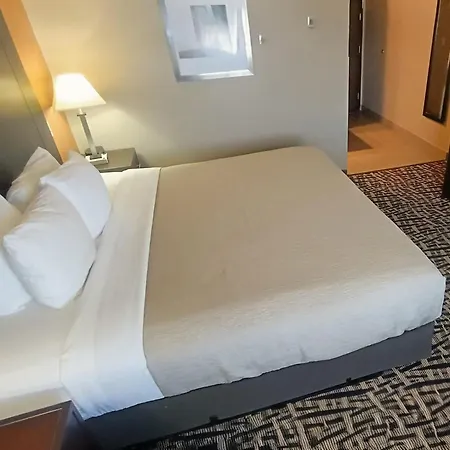 Quality Inn Lamar-2