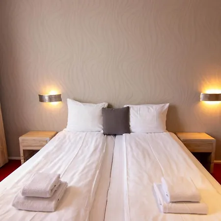 Grand Hotel Monopole-2