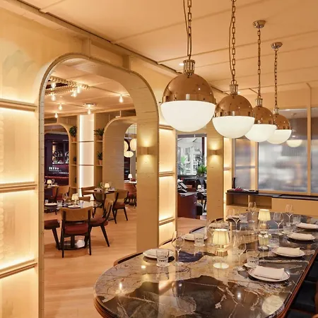 Kempinski Hotel Corvinus Budapest-3