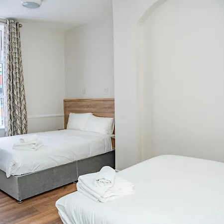 Iveagh Lodge-3