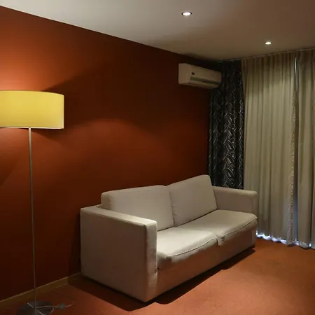 Paredes Hotel Apartamento-2