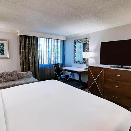 Doubletree By Hilton Madison Downtown-3