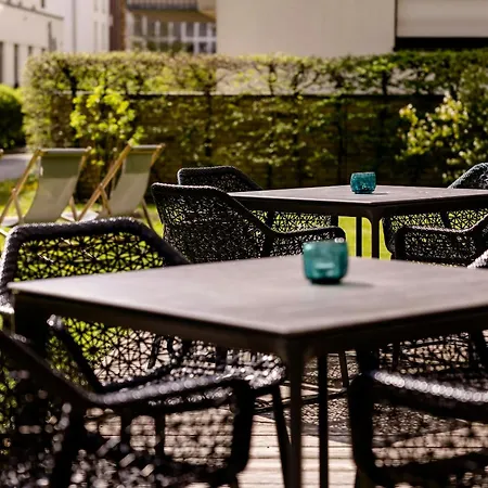 Motel One Hamburg-Alster-2