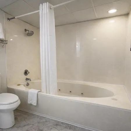 Carriage House Inn-3