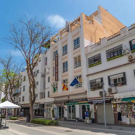 Ella Torremolinos Centro-3