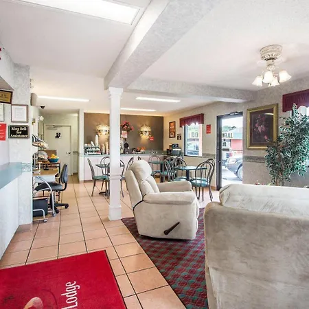 Econo Lodge Dothan West-2