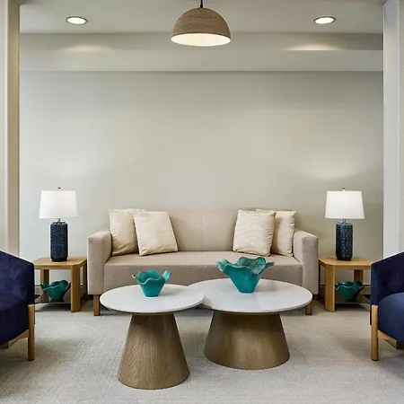 Hampton Inn & Suites Destin-2