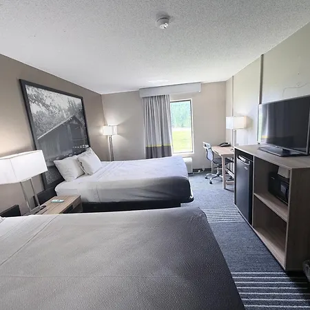 Super 8 By Wyndham Hannibal-2