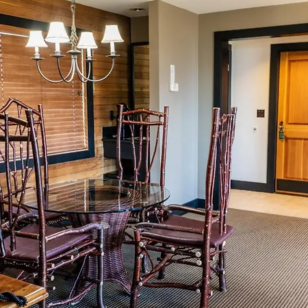 Sun Mountain Lodge-2