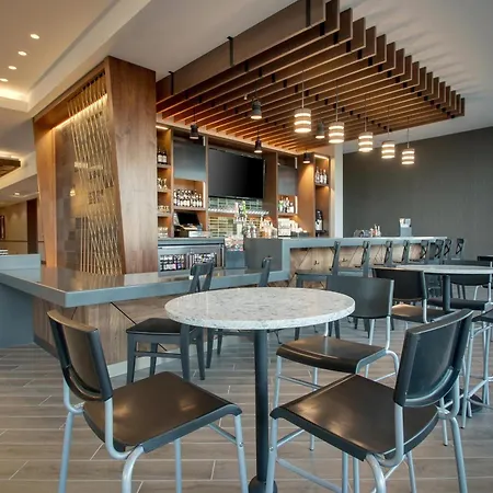 Hyatt Place Milwaukee Downtown-2