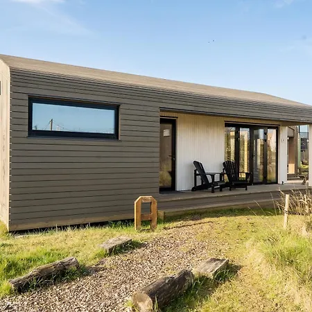 Basecamp Tiny House Eco-Resort Ijmuiden-3