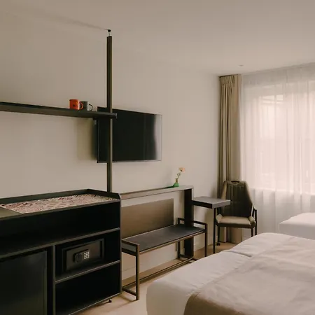 Hotel Herbergh Amsterdam Airport-2