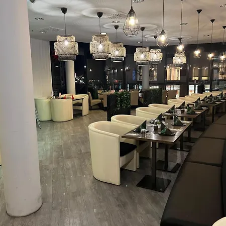 Leoso Hotel Leverkusen-3