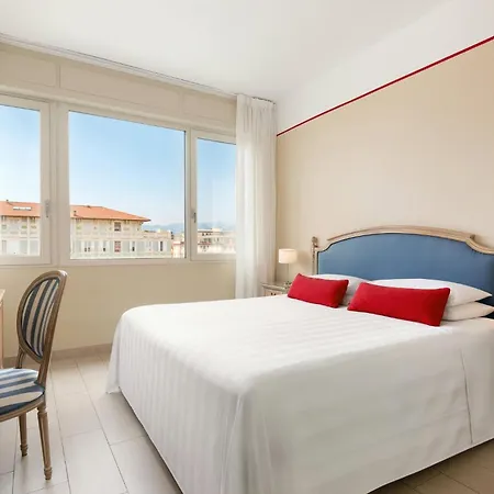 Hotel Sina Astor-3