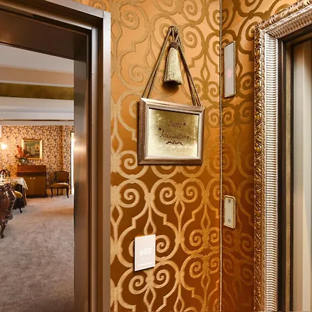 Papadopoli Hotel Venezia - Mgallery Collection-3