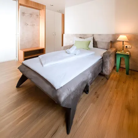 Hotel Garni Haus Arenberg-3