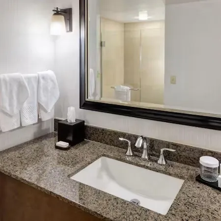 Embassy Suites By Hilton Anchorage-2