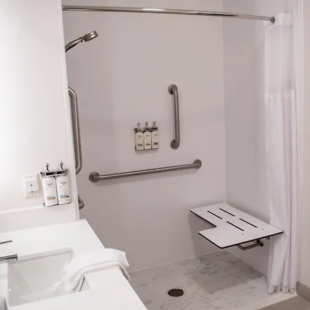 Holiday Inn Express & Suites - Mason City By Ihg-2