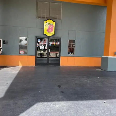 Super 8 By Wyndham San Antonio/Riverwalk Area-3