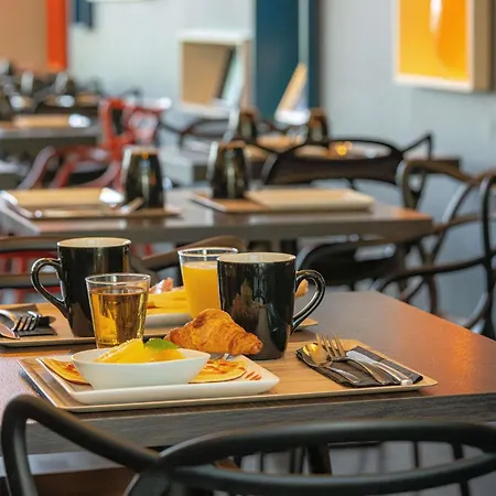 ibis Styles Saumur Gare Centre-3