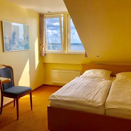 Hotel Kieler Förde-3