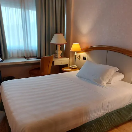 Perugia Plaza Hotel-3