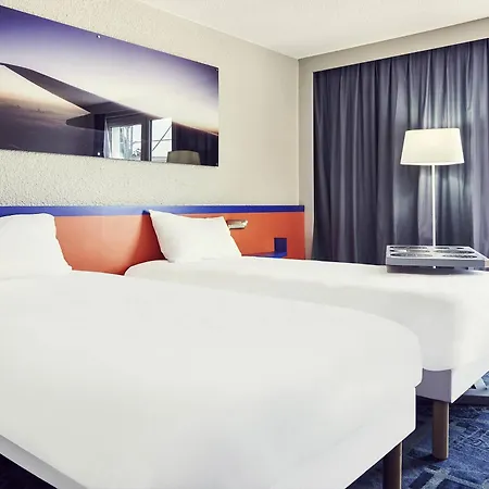 ibis Styles Marseille Aéroport-2