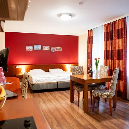 City Home Budapest-2