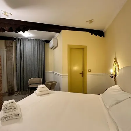 Casa Alla Fenice-3