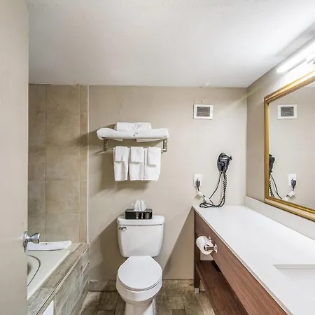 Quality Inn Rochester West-3